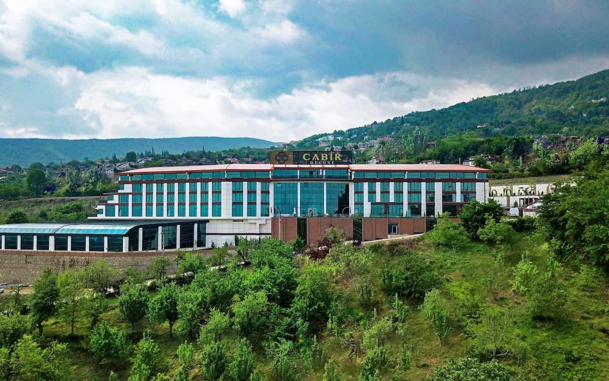 Cabir Deluxe Hotel Sapanca: A Luxury Holiday Experience in the Heart of Nature