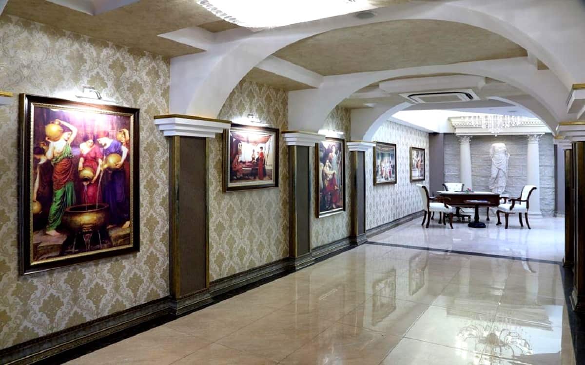 Golden Lake Hotel