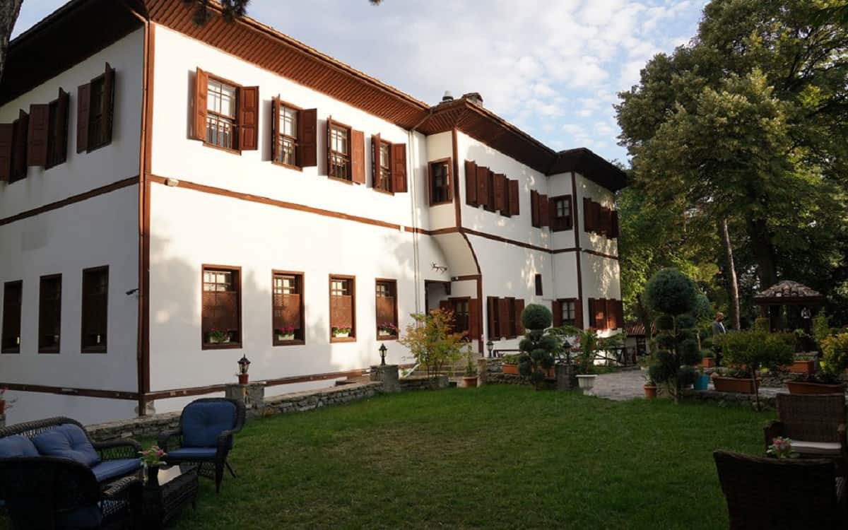 Havuzlu Asmazlar Konagi