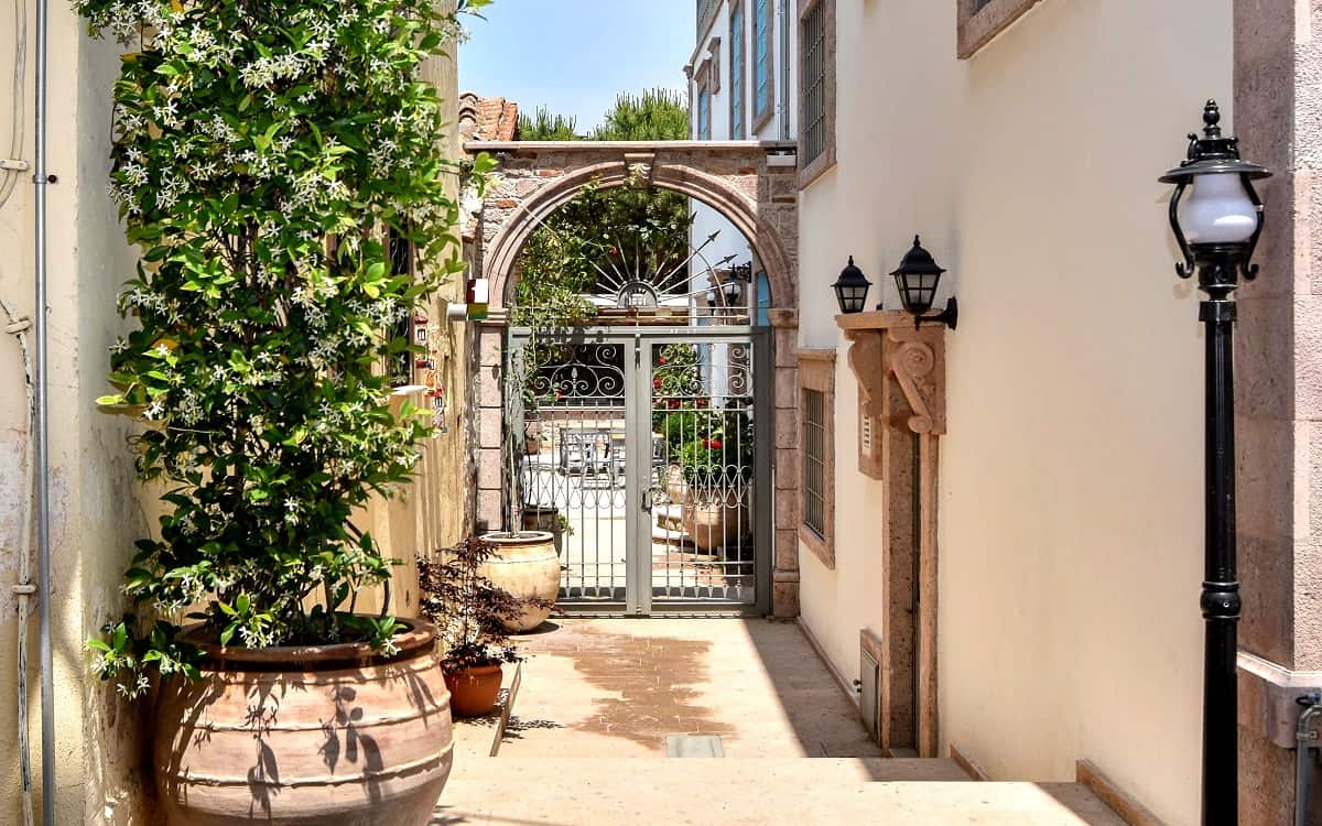 Lunaria Guest House