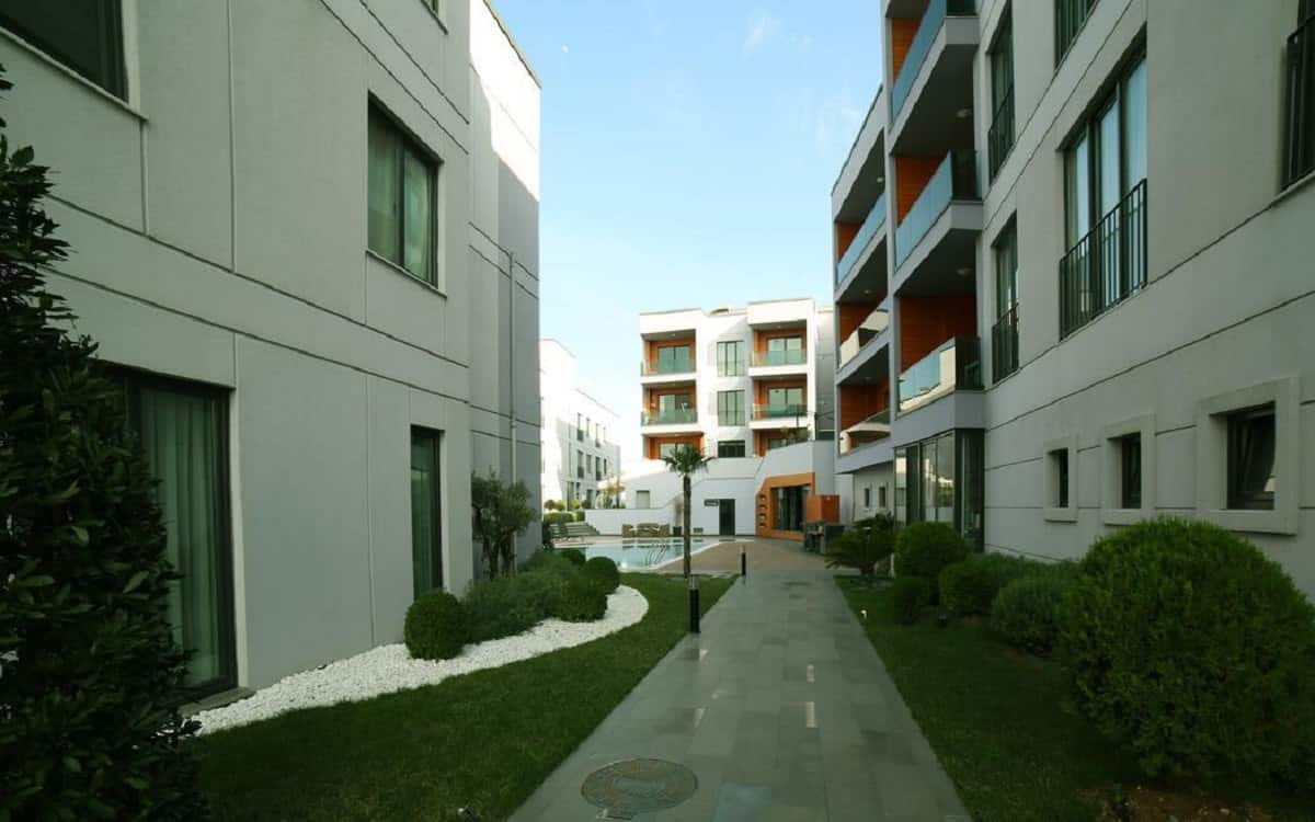Green Hills Suites