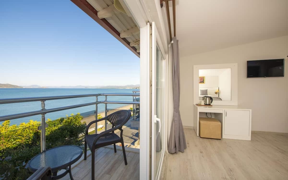 Mia Casa Beach Hotel