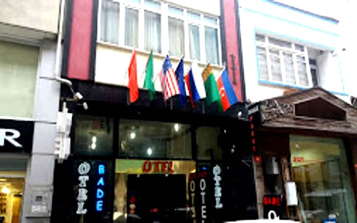 Bade 2 Otel