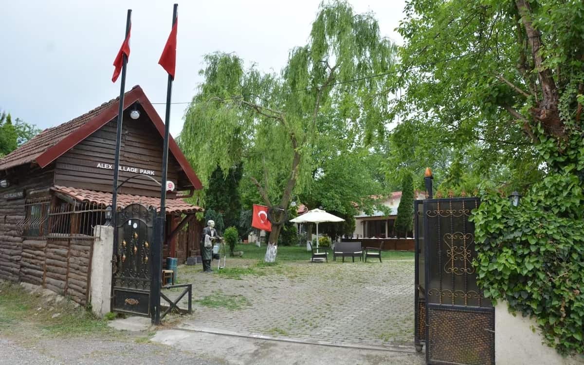 Alex Village Life Otel Kartepe