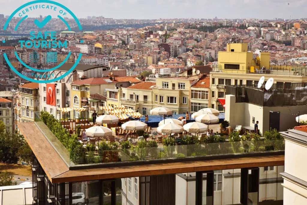 Elan Hotel