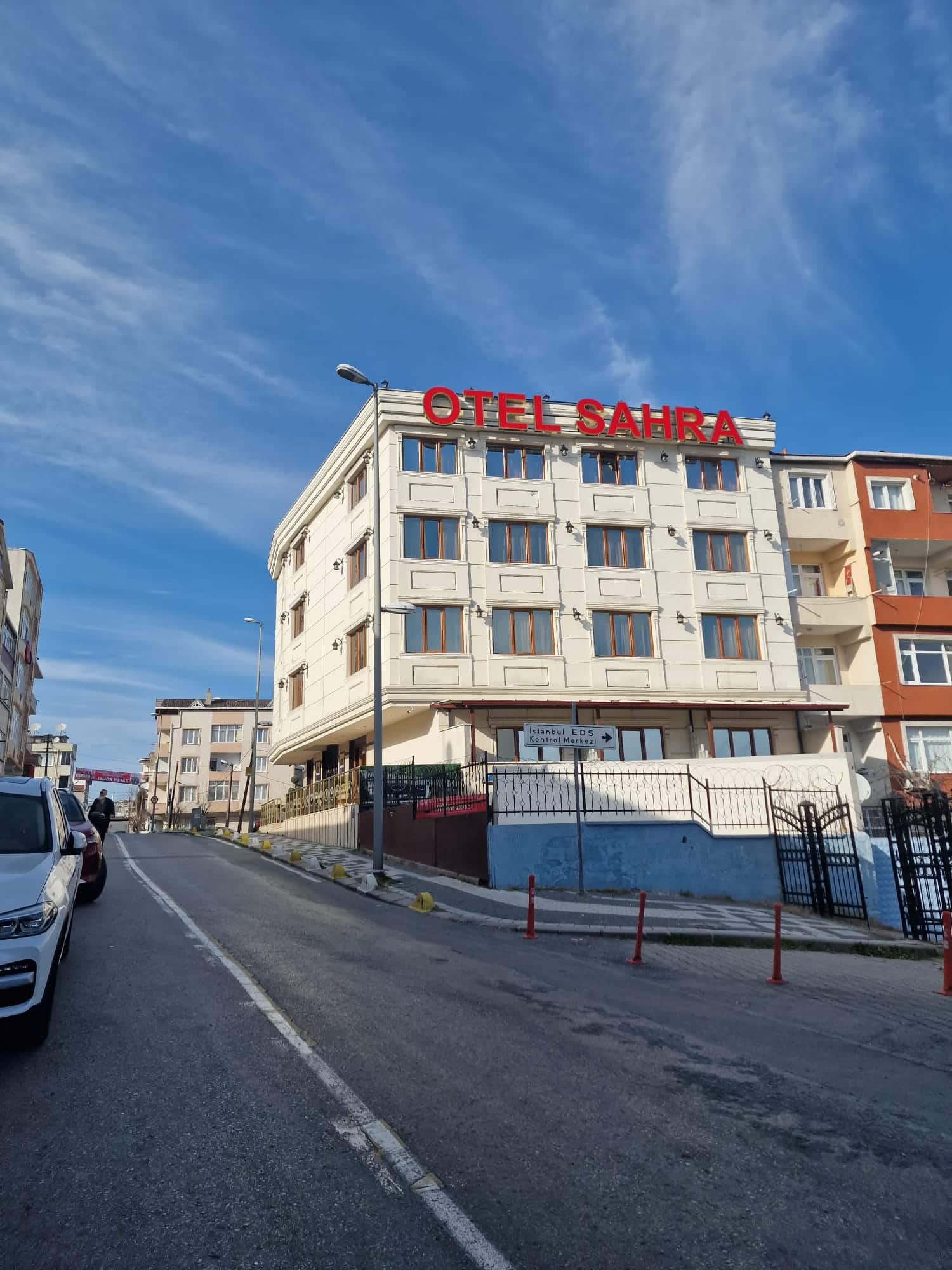 Sahra Hotel