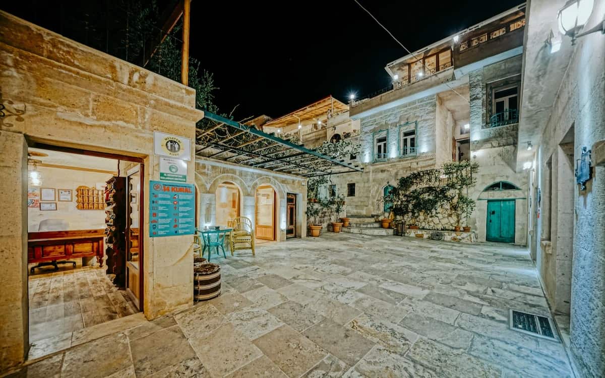Elysee Cave House Hotel