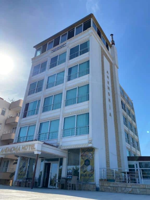 Anemonia Otel