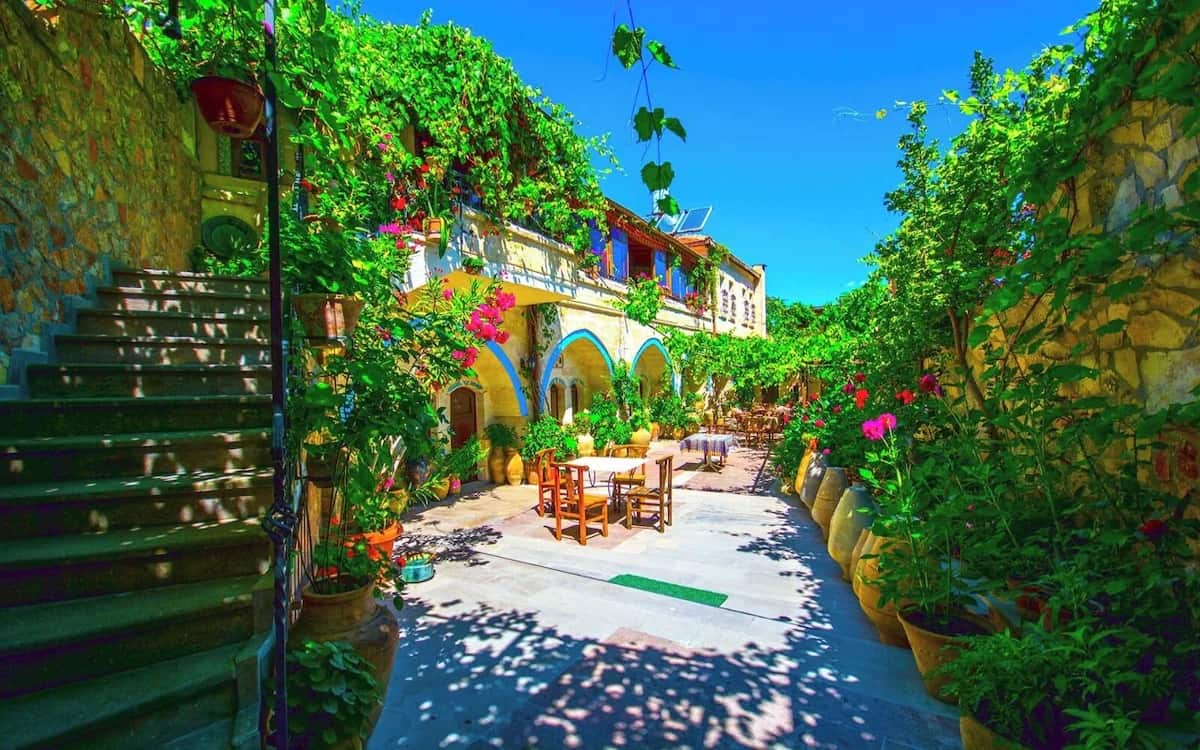 Pacha Cave Hotel
