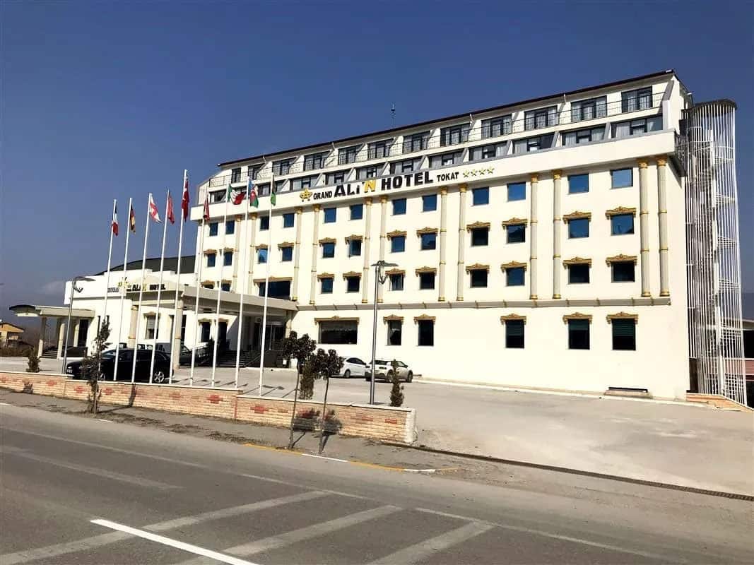 Grand Ali'N Hotel