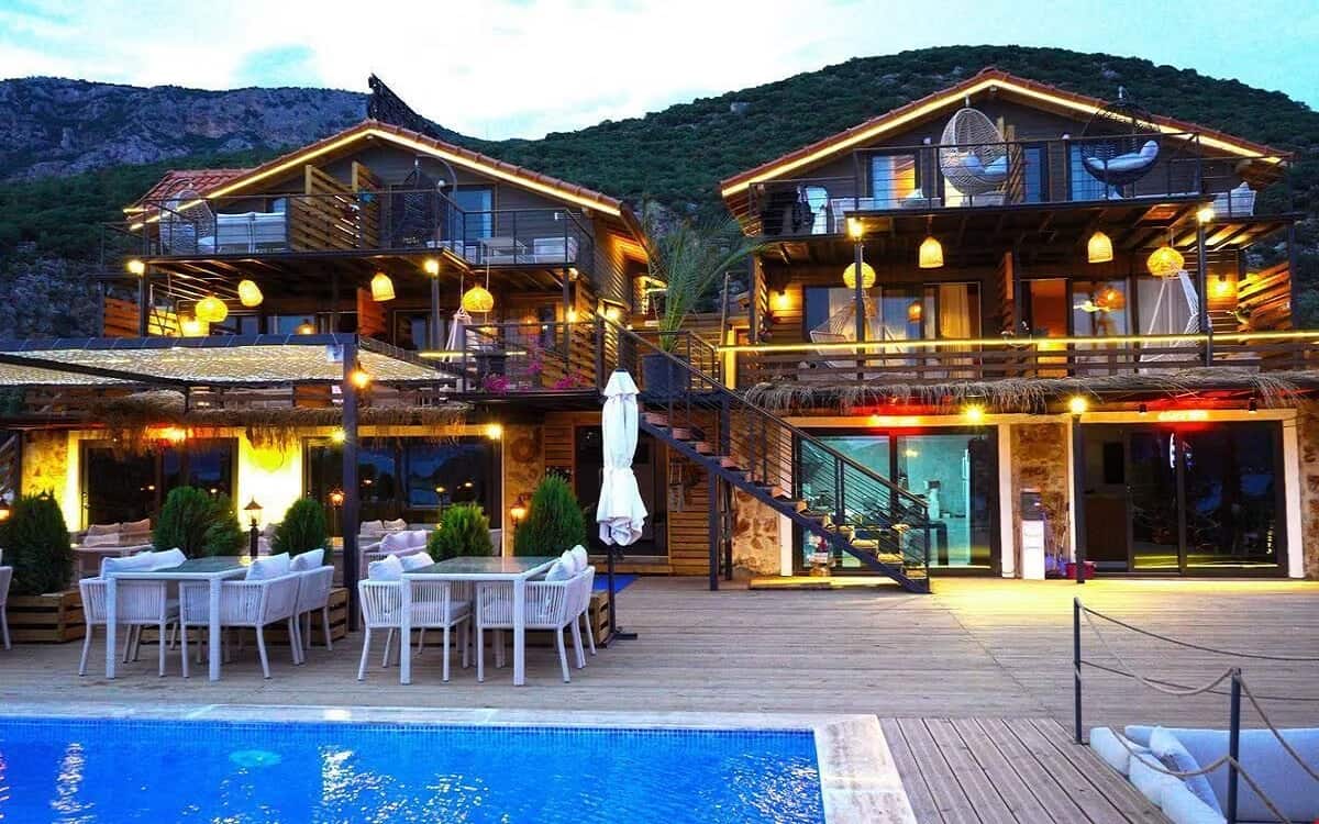 The Luxury Shelters