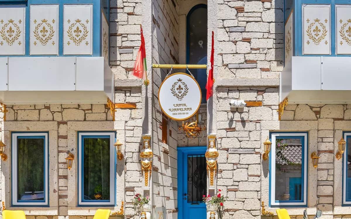 Lamur Otel