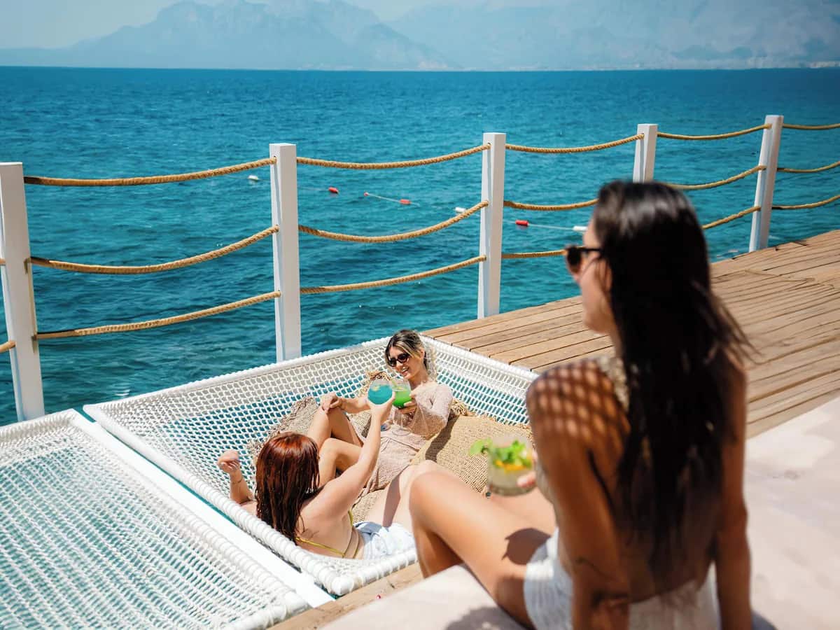 Azuu Hotel