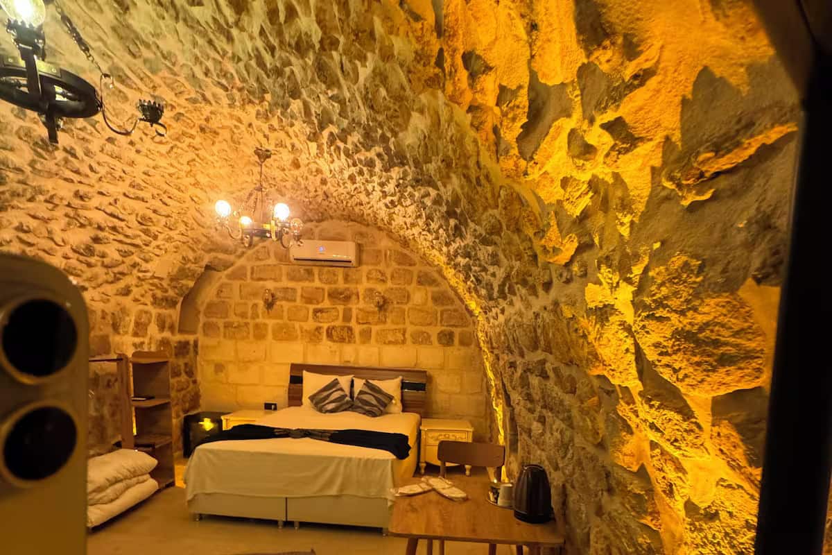 DARA-Zimmer (CAVE)