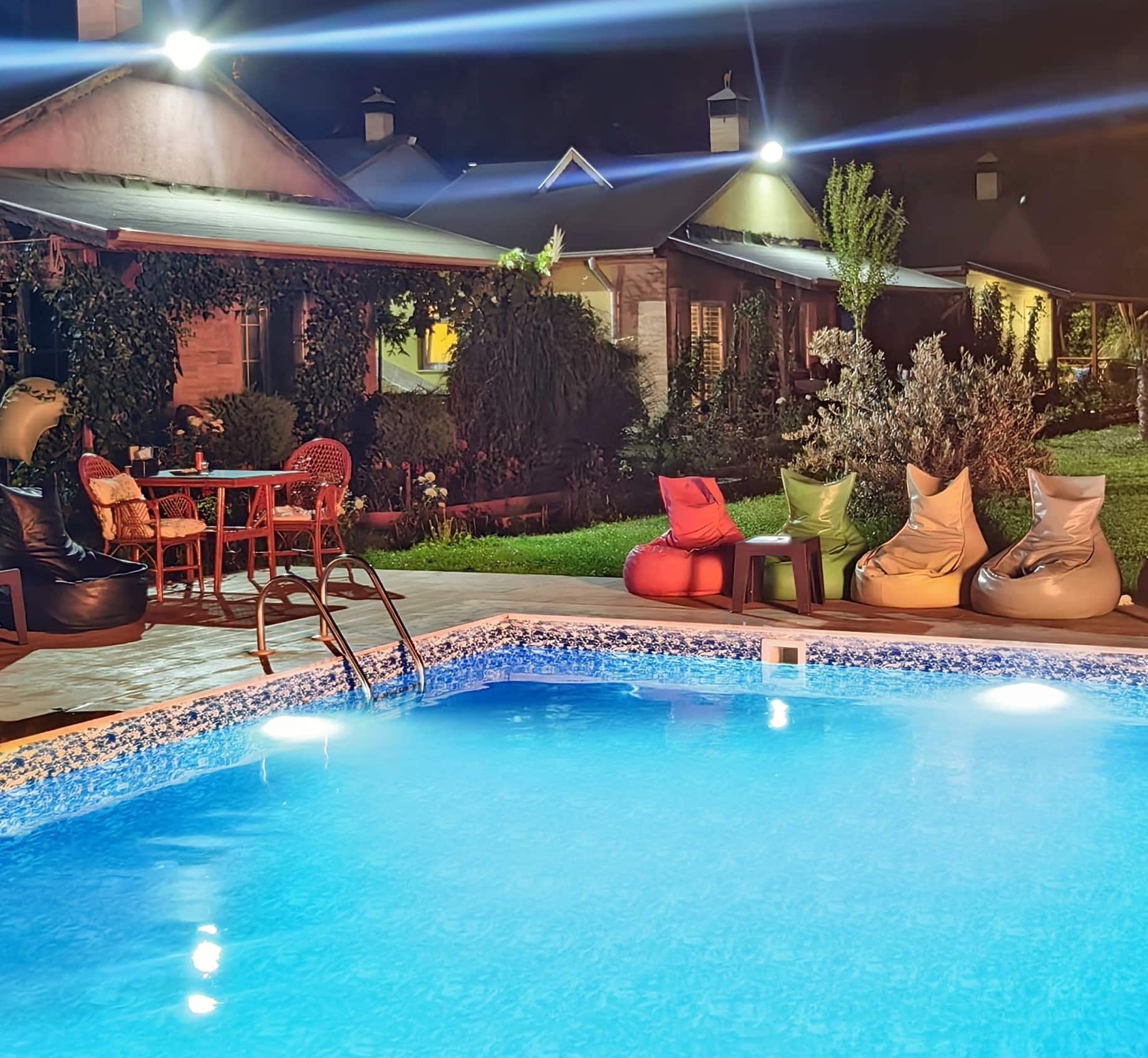 HAVUZLU KİNG ROOM