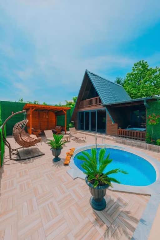 Suite-Bungalow mit beheiztem Privatpool