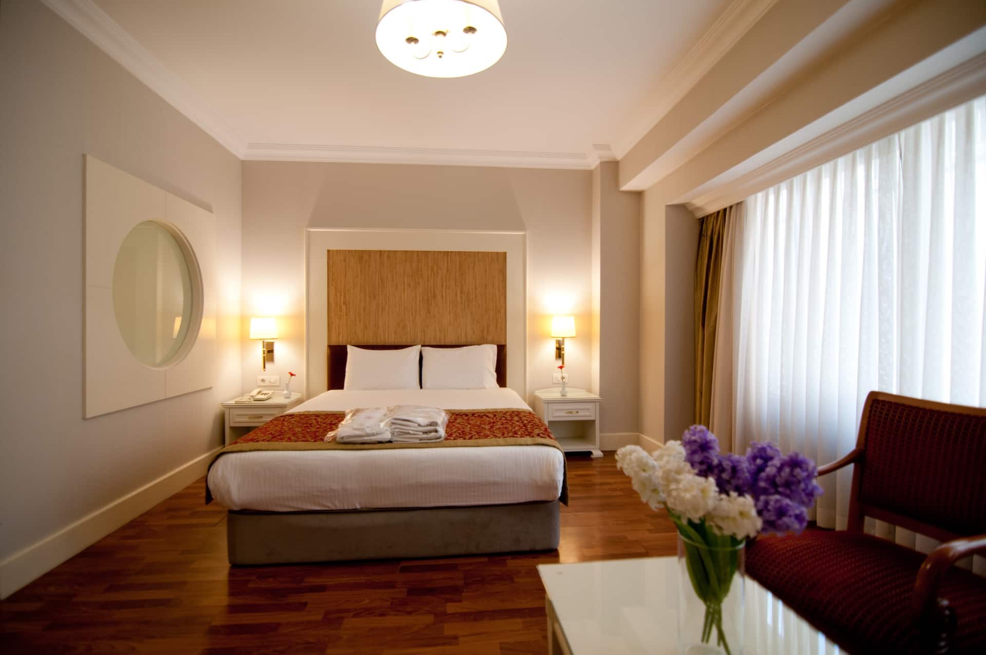 Deluxe Family Room