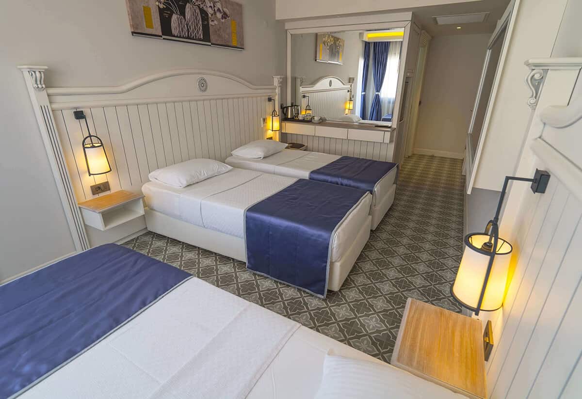 Triple Room