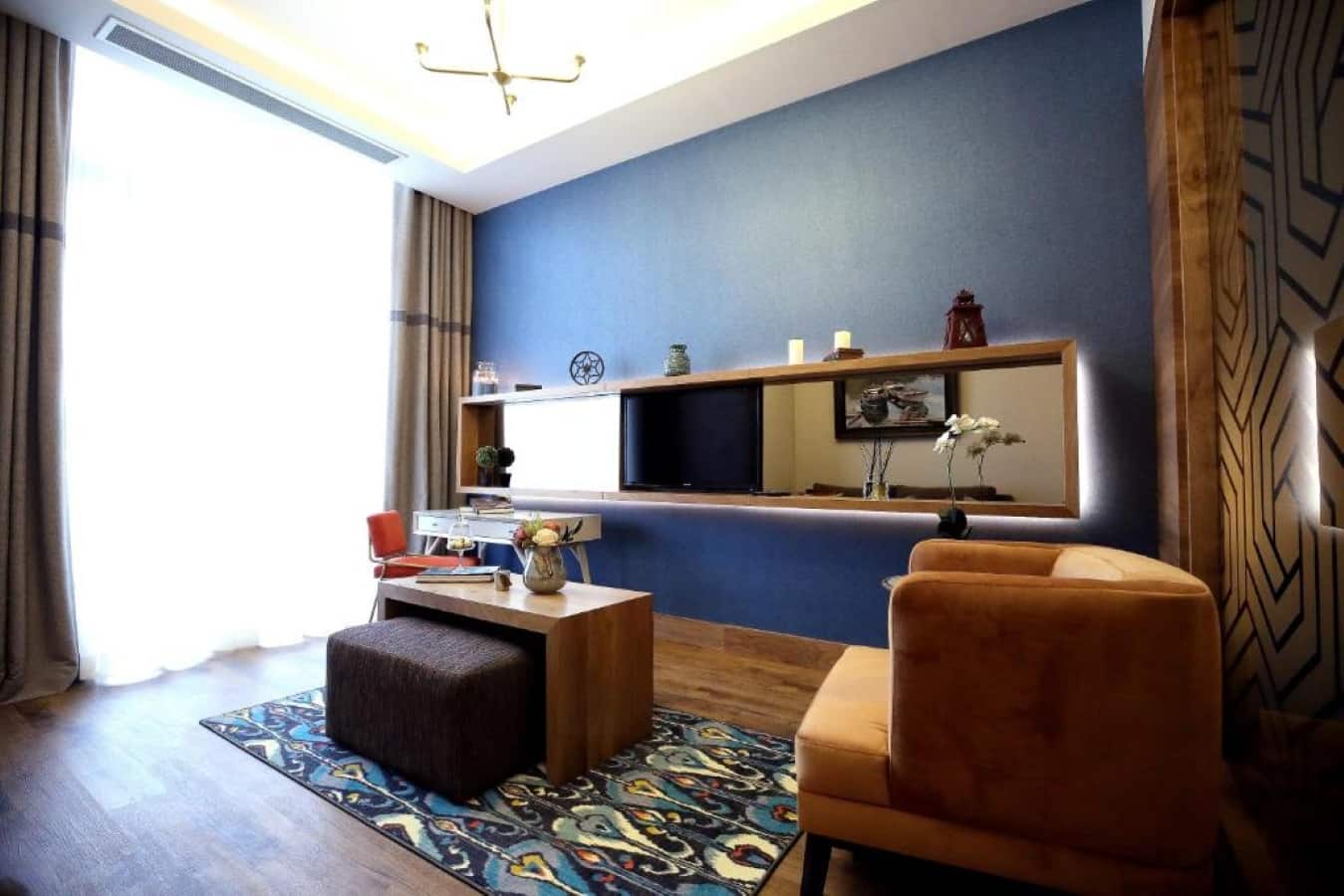 Deluxe Home 1+1 BDR with City and Garden View