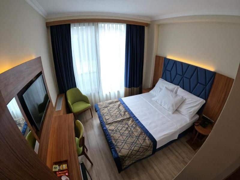 Standart Oda, Göl Manzaralı