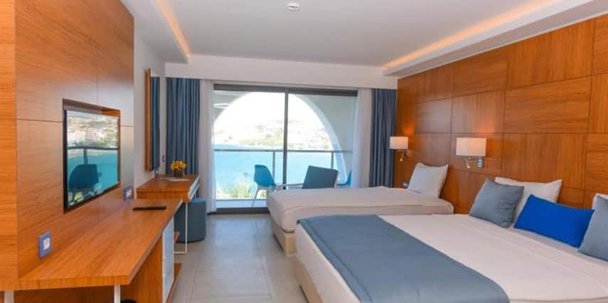 Chambre spacieuse, vue sur la mer