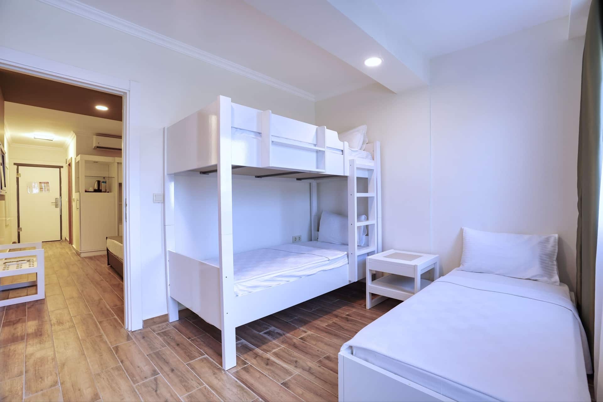 Chambre familiale avec lits superposés