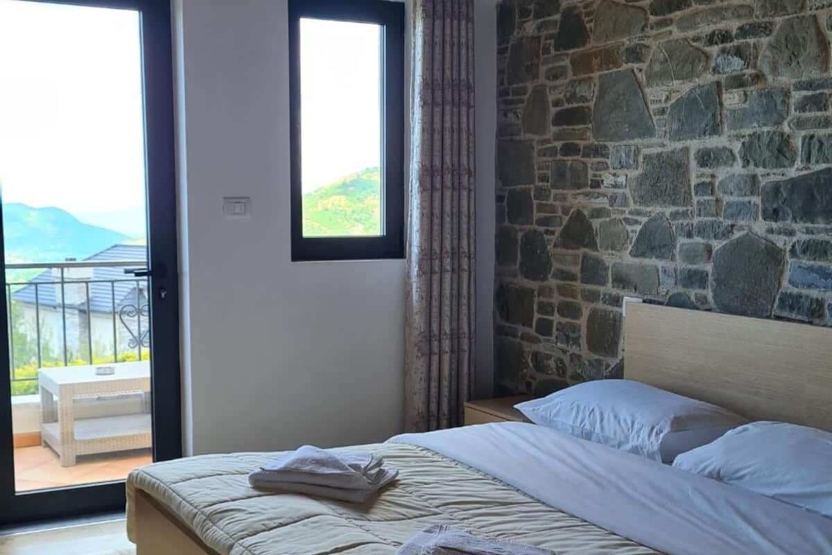 Double Room with Mountain View