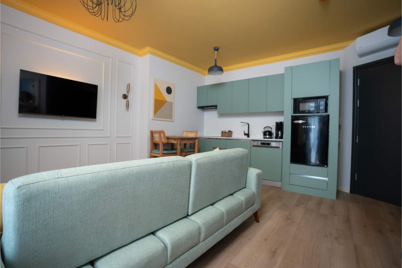 Petly Suite