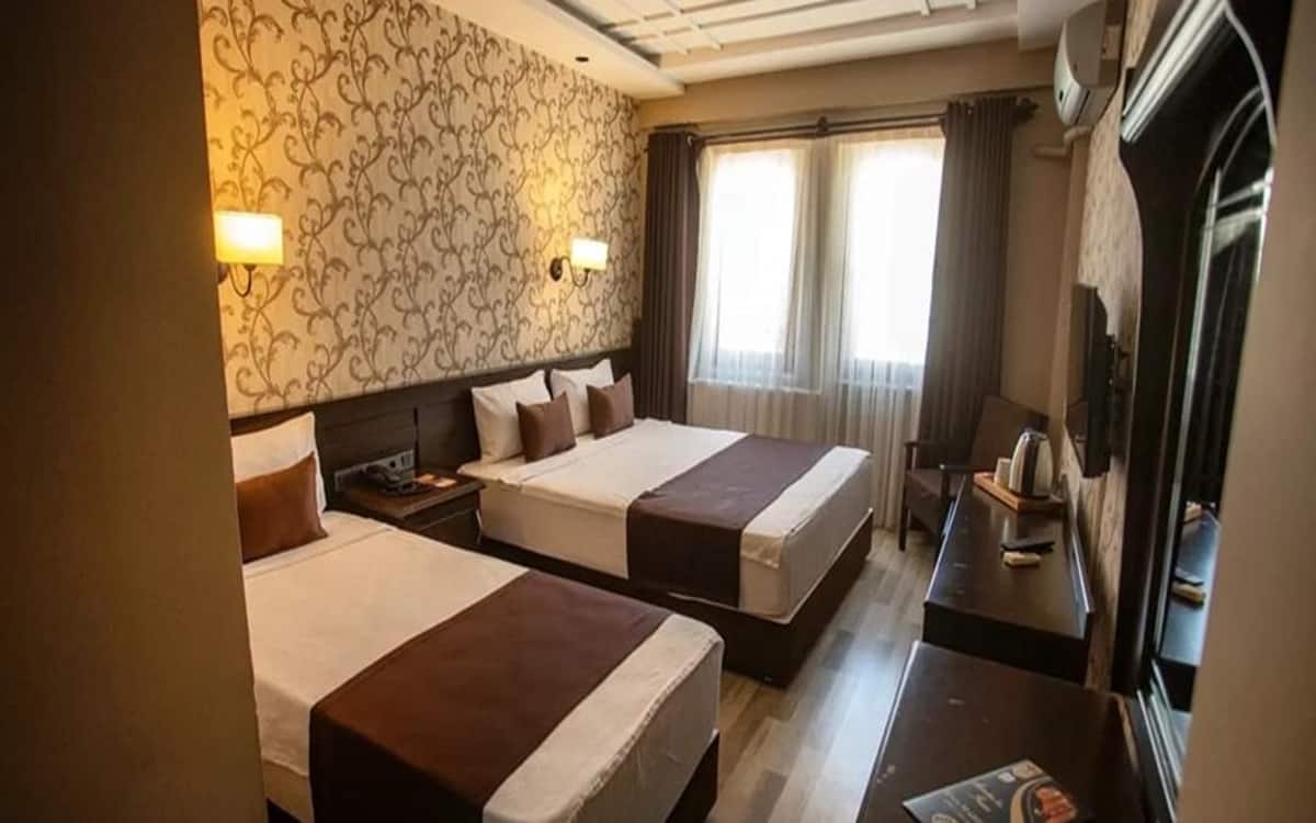 Room, Castle View