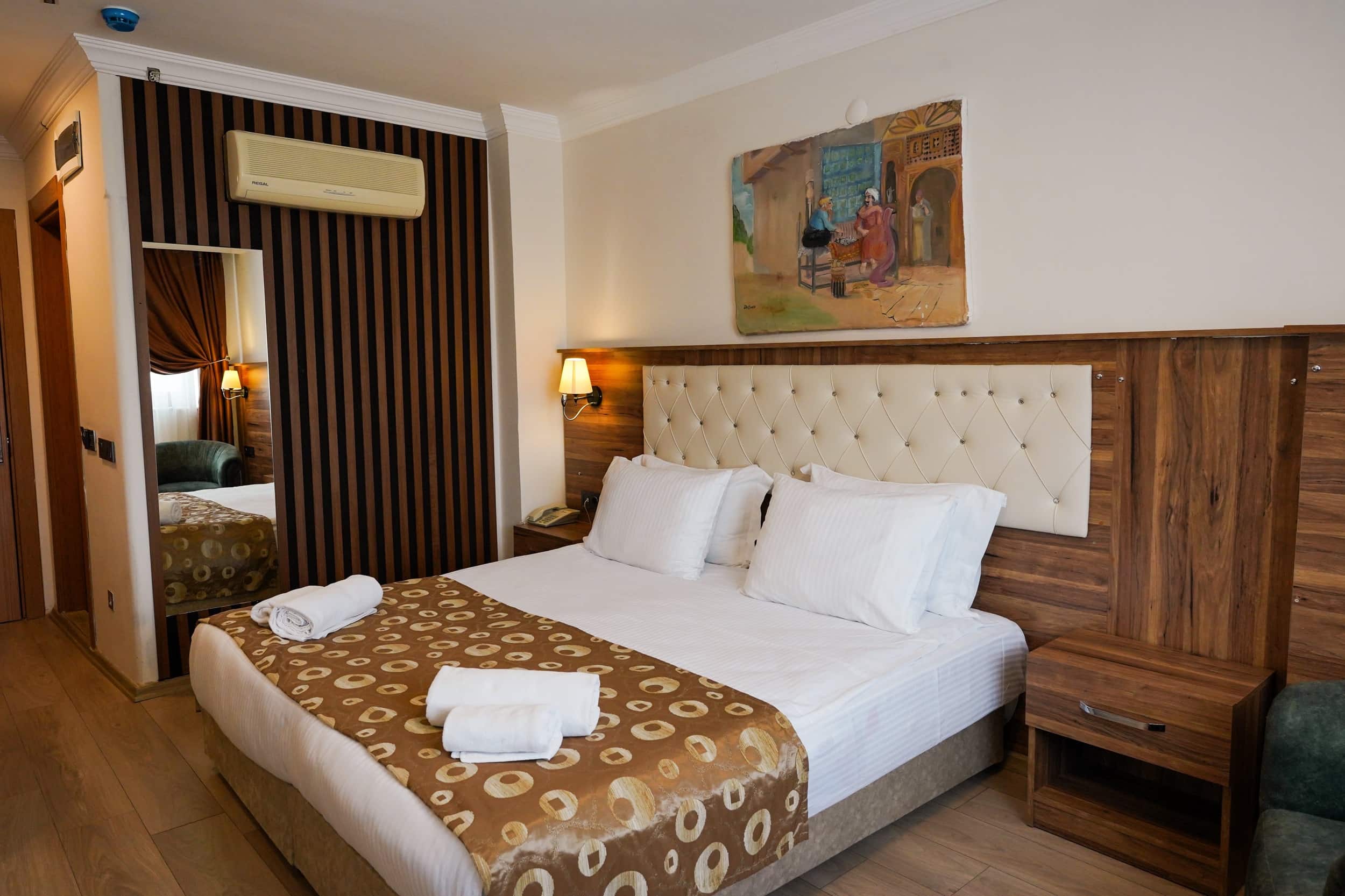 Standard Room with Wide Bed