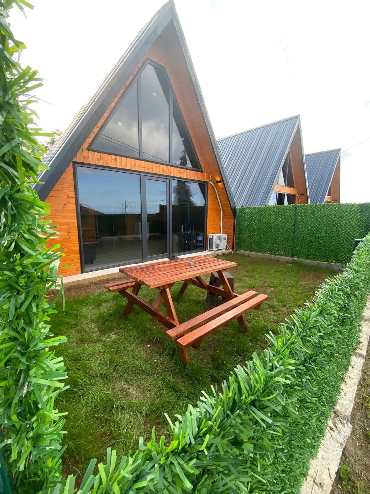 Bungalow 2 1