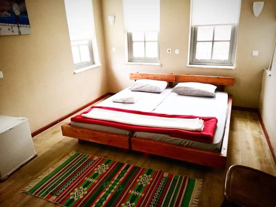 Standard-Doppel- oder Zweibettzimmer