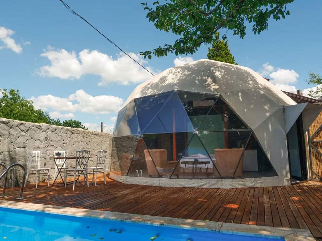 GLAMPING