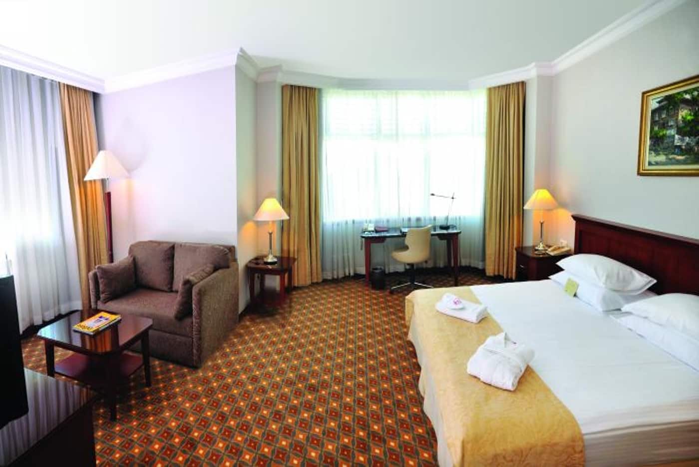 Executive Room
