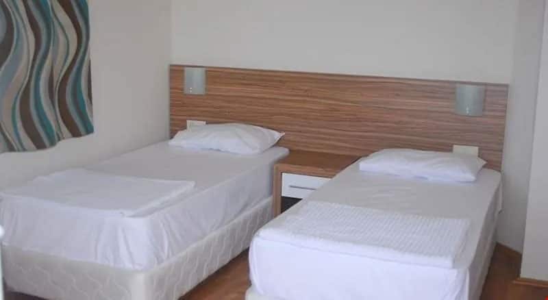 Standard-Dreibettzimmer