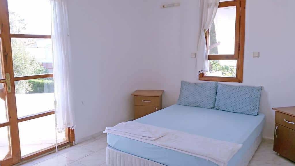 Standard-Zimmer mit großem Einzelbett