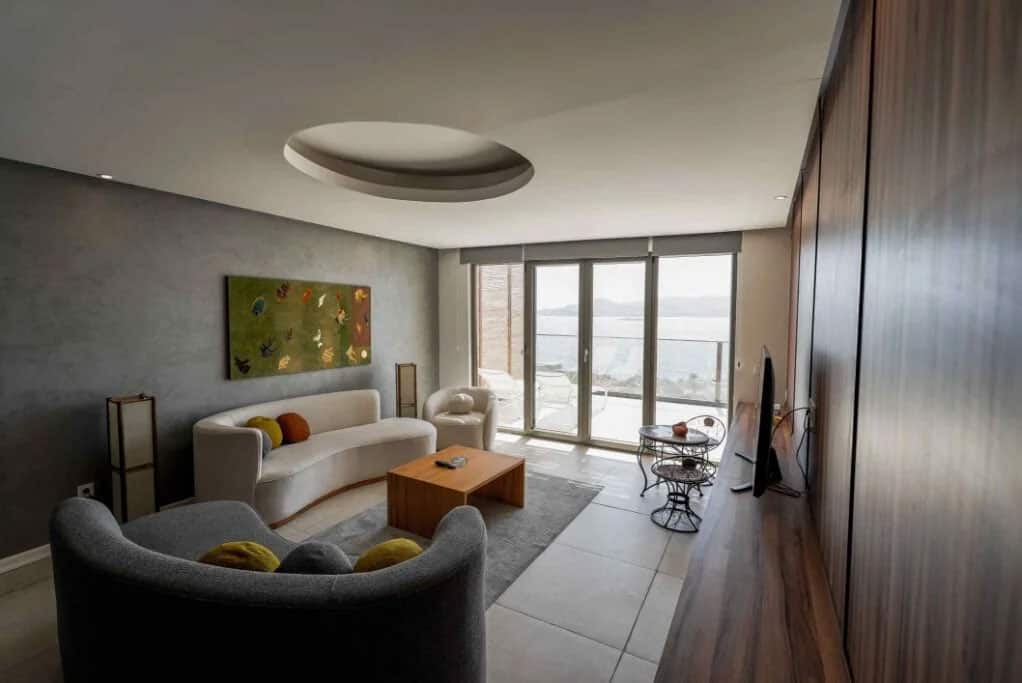 Room with Kitchen, Sea View