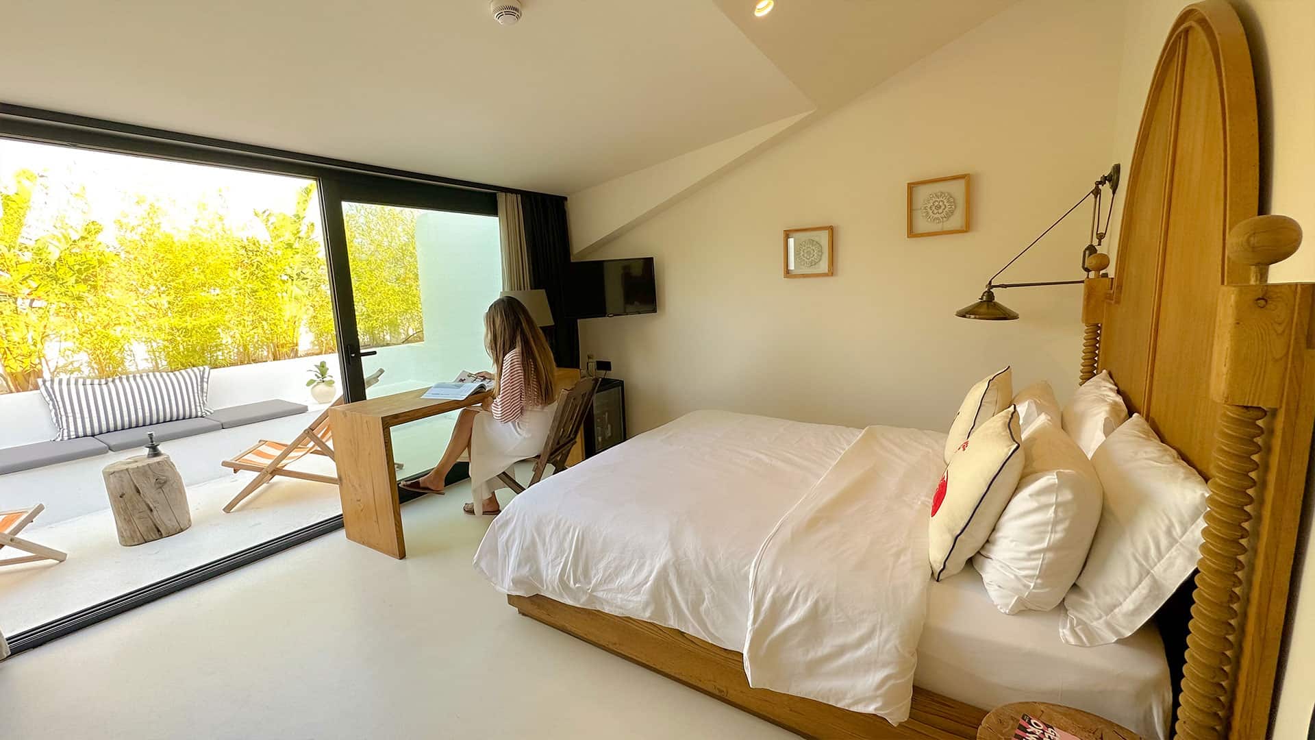 Nr. 09 Zimmer mit botanischer Terrasse, Bergblick