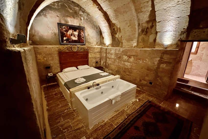 Roma-Suite mit Whirlpool