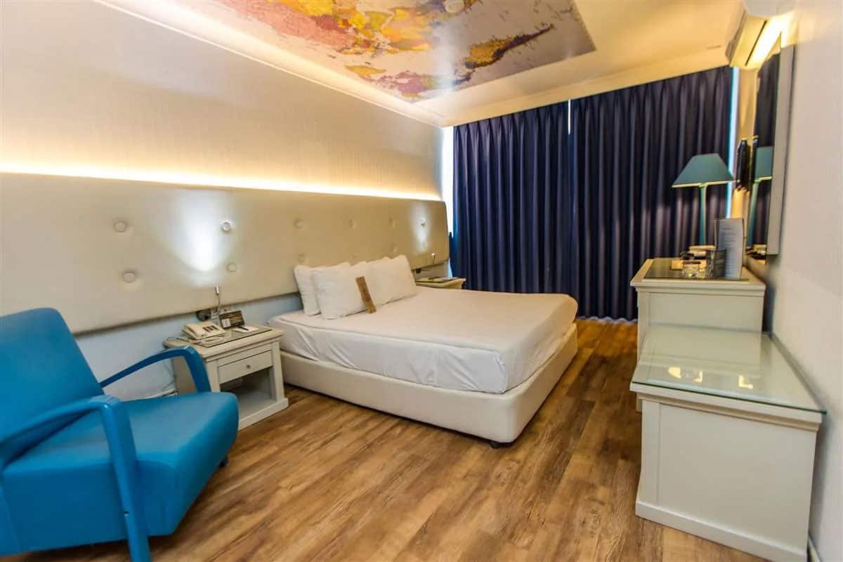 Zimmer mit 3 Einzelbetten