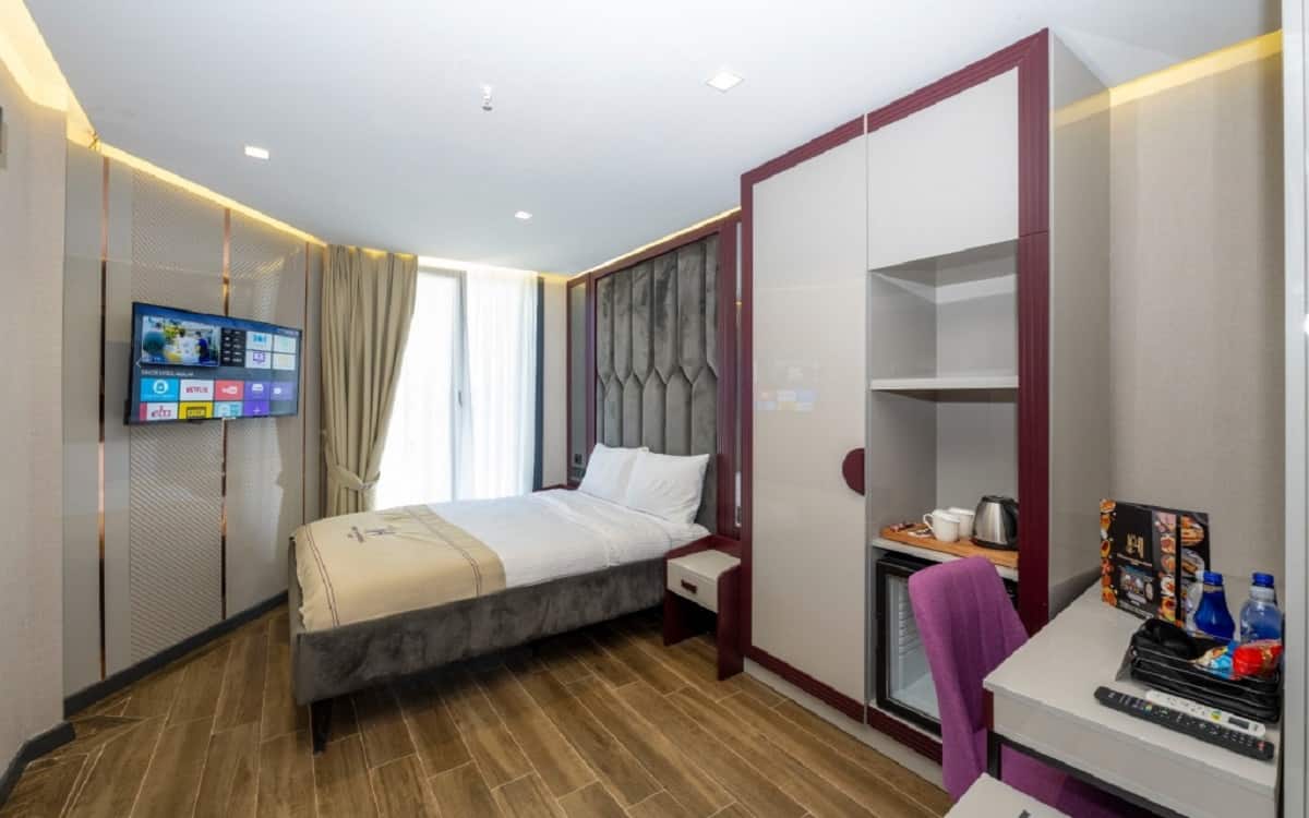 Deluxe Single Room