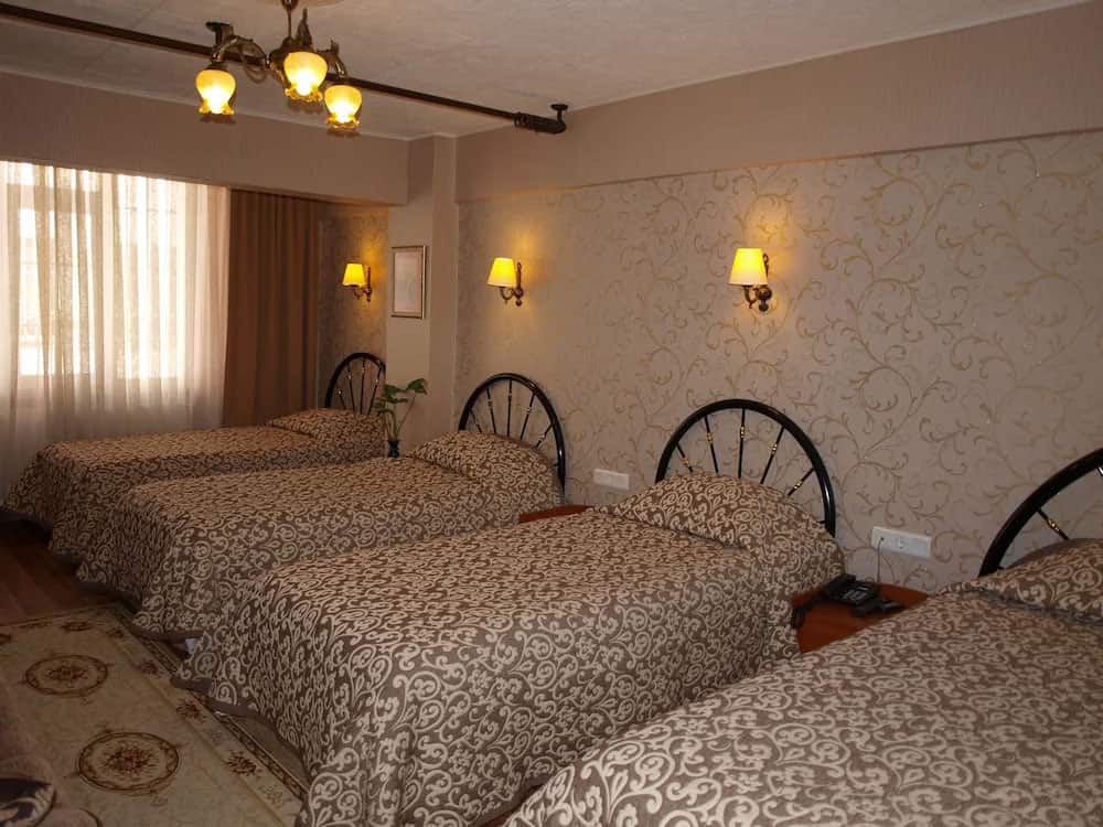 Standard-Vierbettzimmer