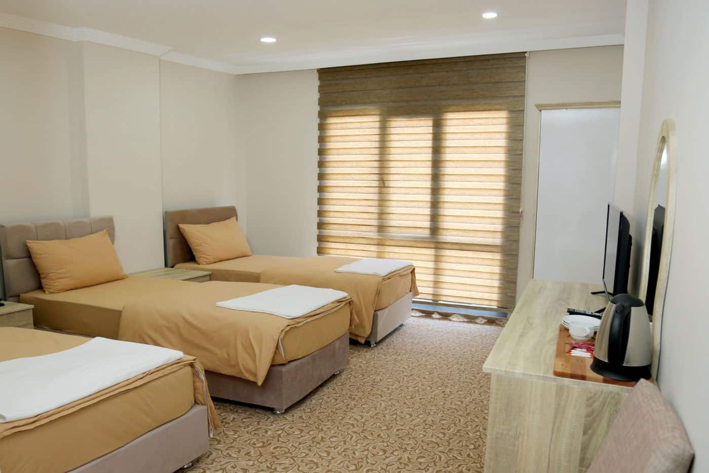 Dreibettzimmer