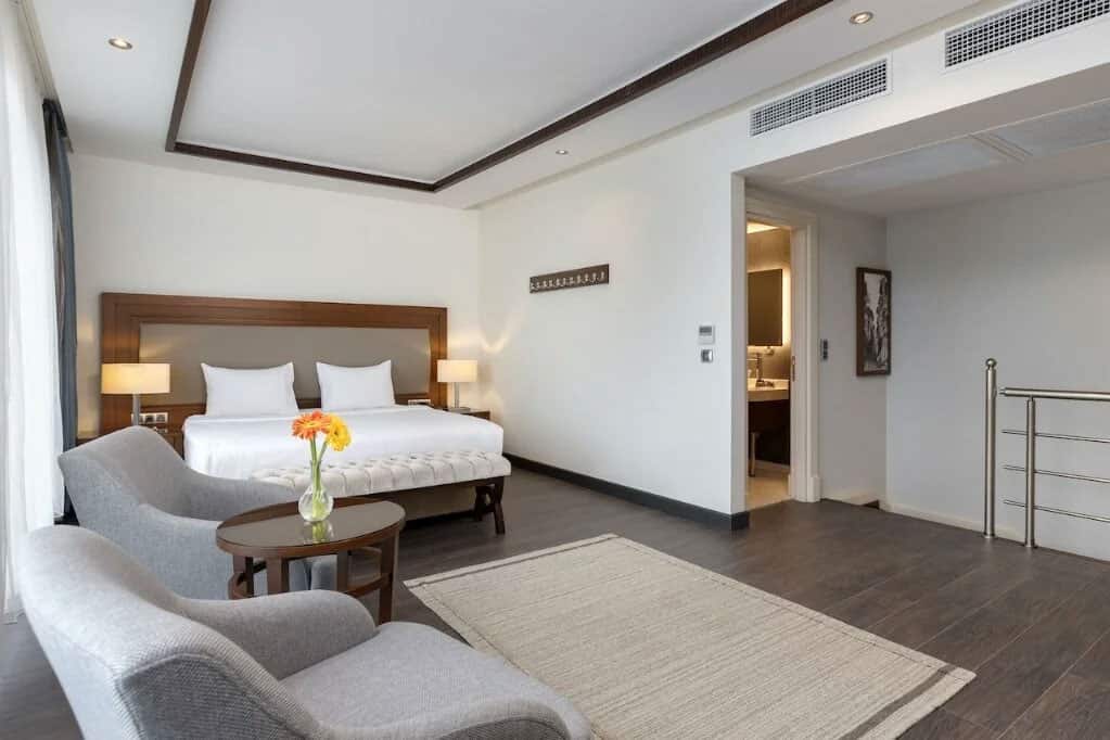 Suite Room