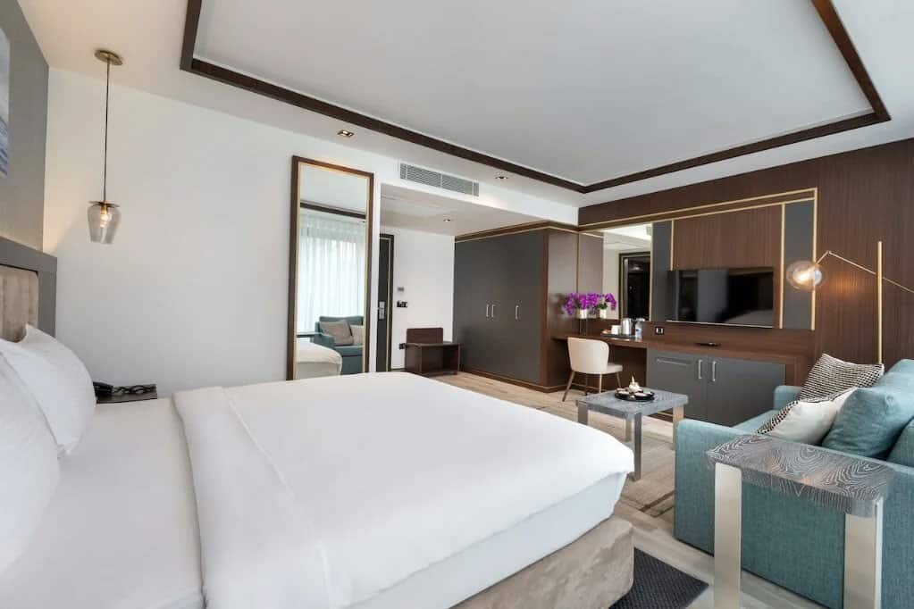 Premium Suite Room