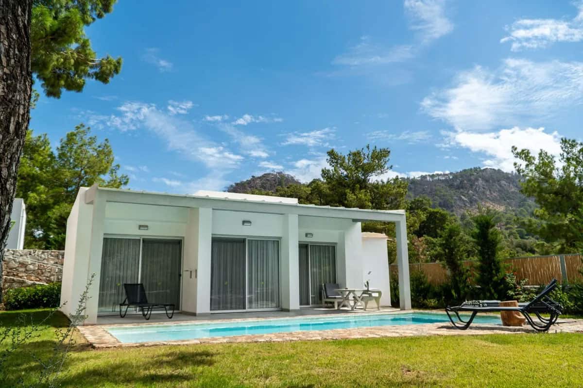 Zimmer mit Privatpool, Bergblick