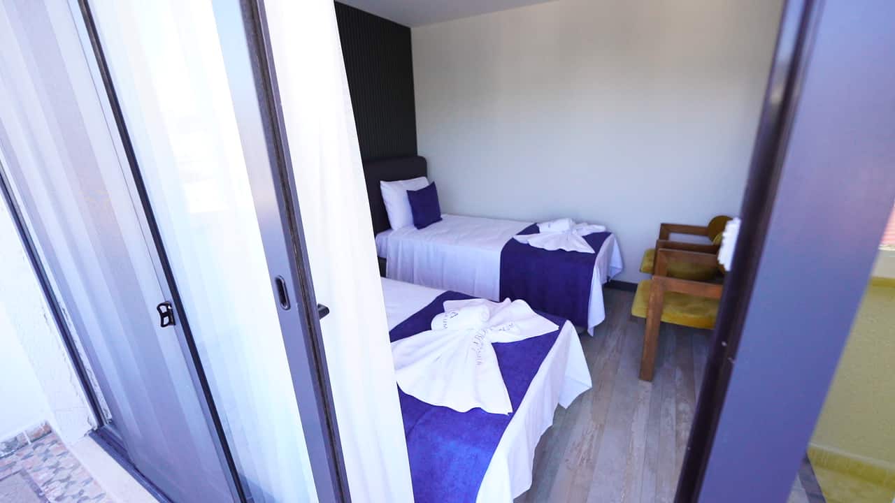 1 Suite Room + 1
