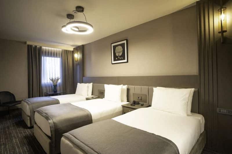 Dreibettzimmer