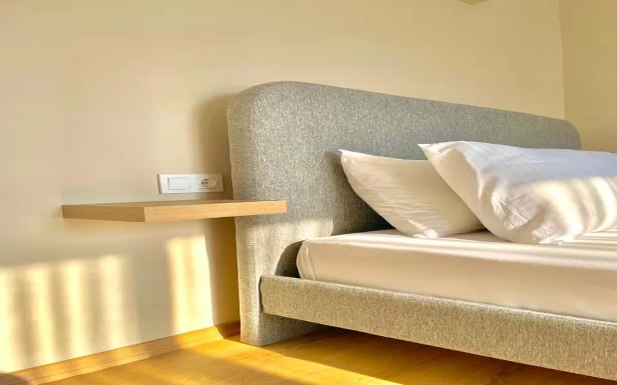 Standard-Zimmer mit großem Einzelbett