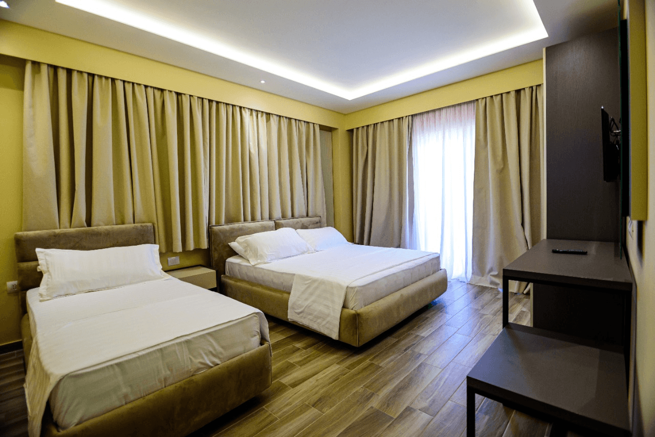 Triple Room